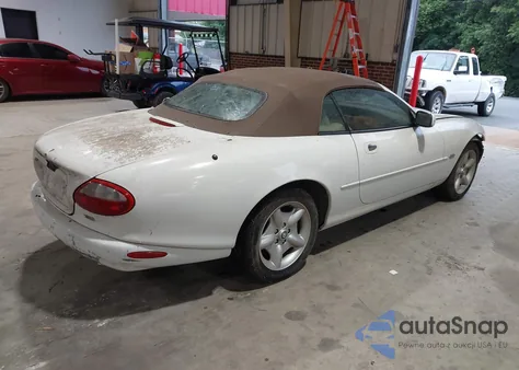 1999 Jaguar Xk8 z USA, uszkodzony, nr VIN SAJGX2043XC031651
